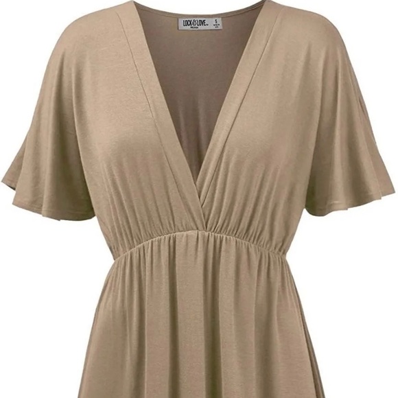 Dresses & Skirts - SOLD✨HPx2✨low cut taupe dress